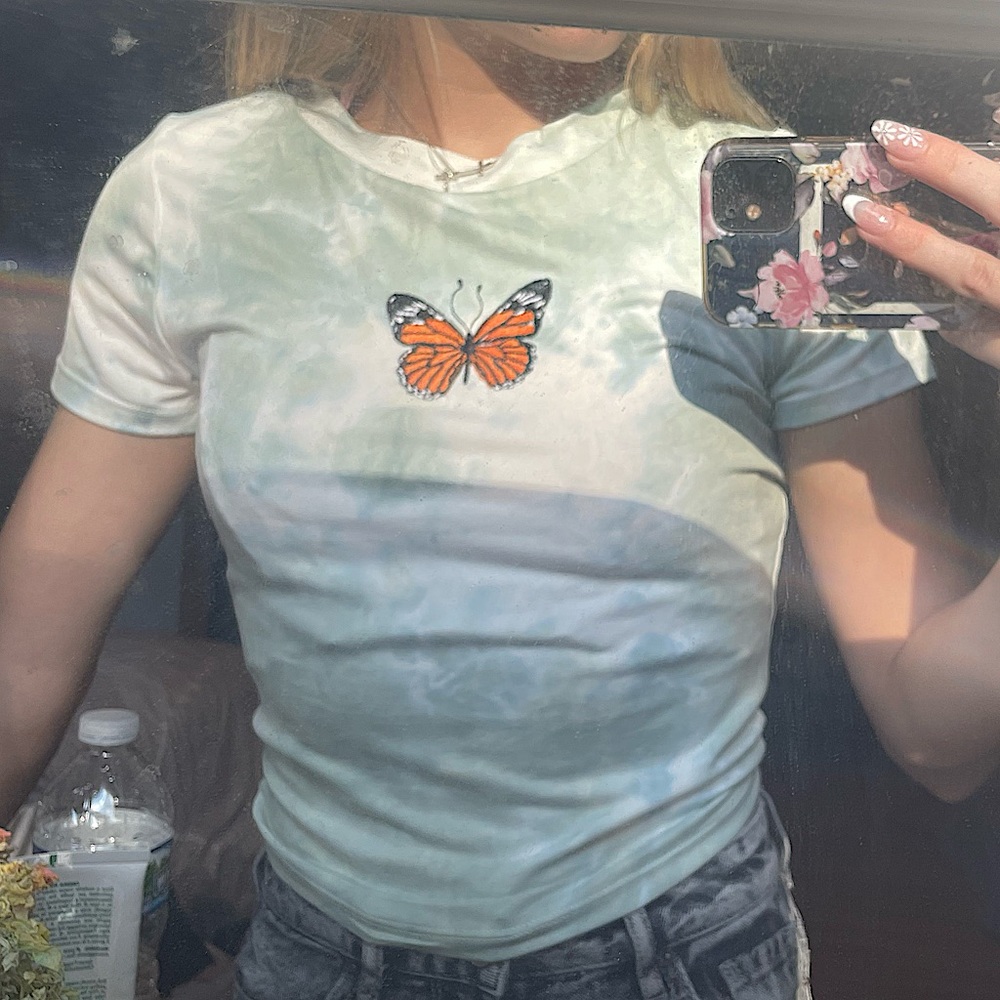 crop light blue tie dye